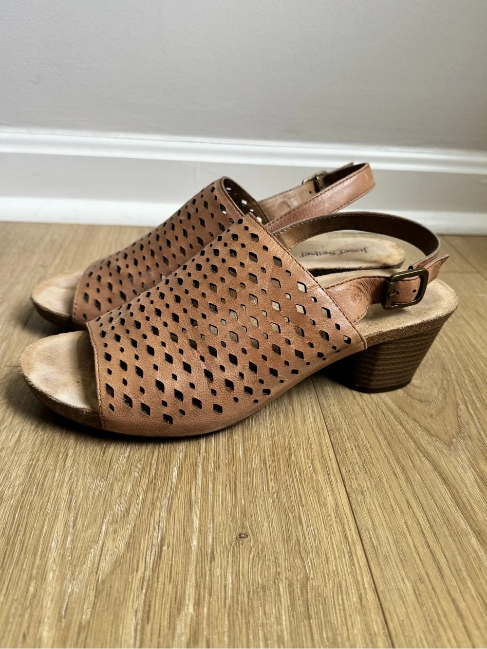 Josef Seibel Perforated Leather Slingback Tan Leather Size EU 40 Buckle Strap